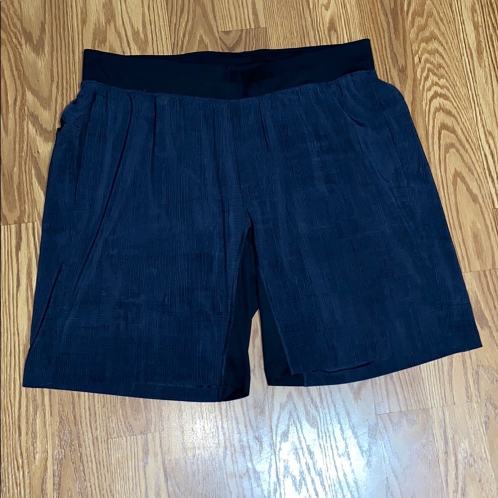 Lululemon T.H.E Short lined 9’ shorts